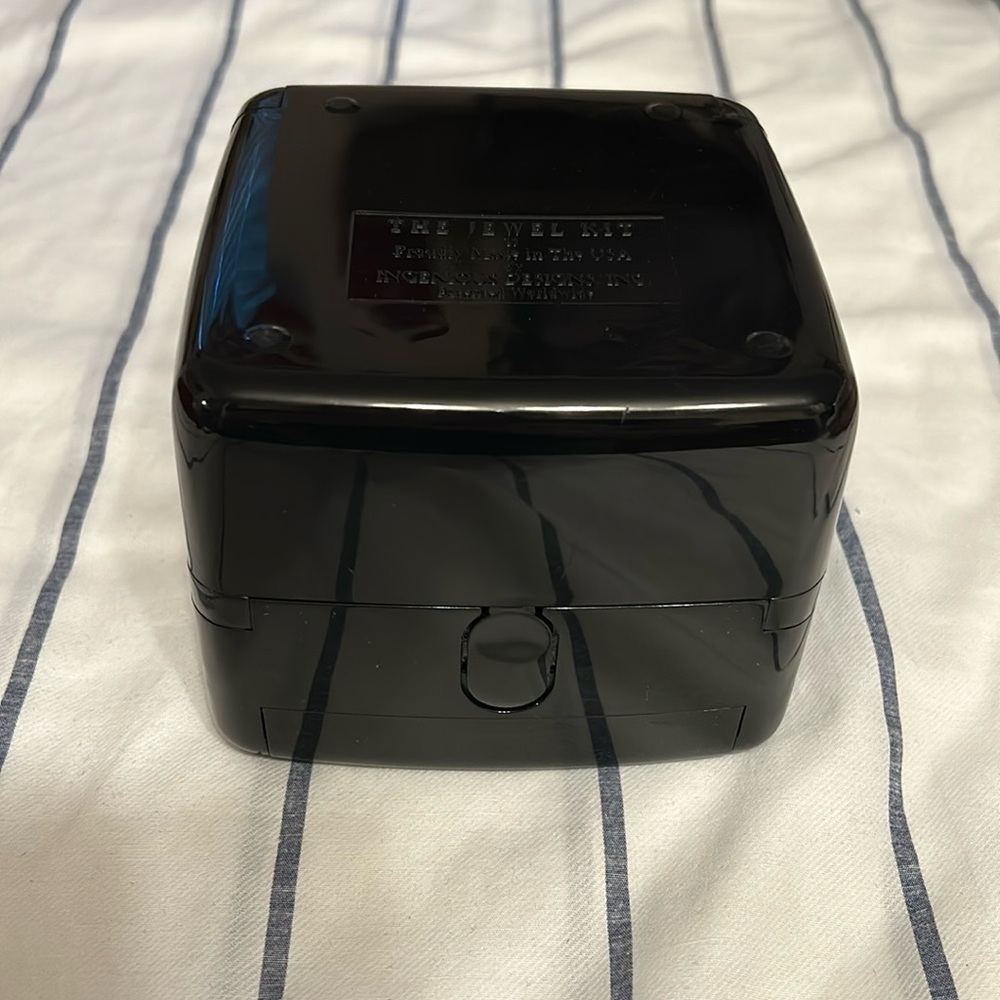 Jewelry Cube